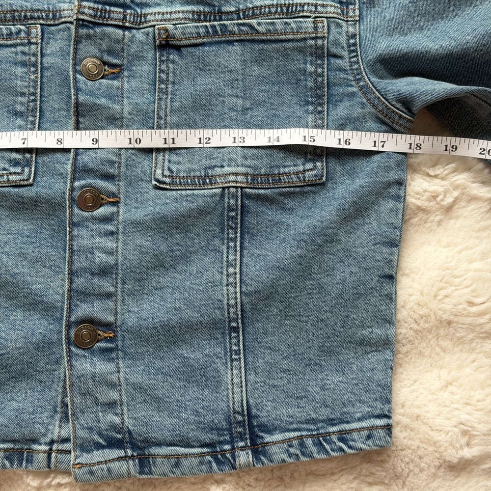 Hudson Cropped Light Wash Denim Trucker Jacket - S (2-4) - Picture 13 of 15